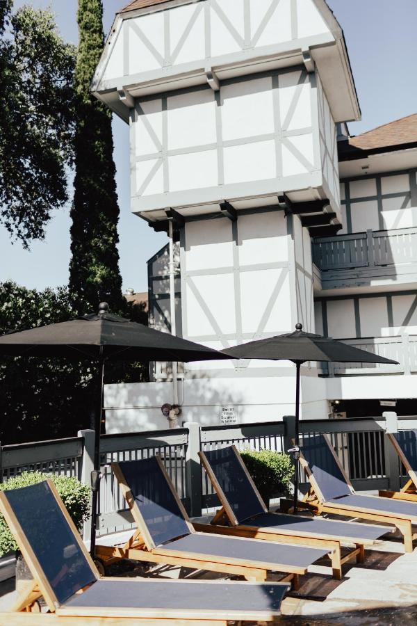 Vinland And Lounge Hotel