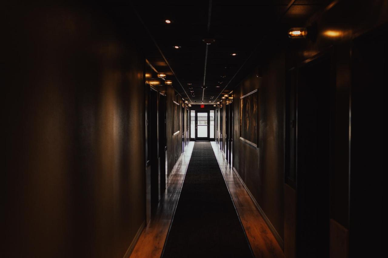 Hotel Vinland And Lounge Solvang