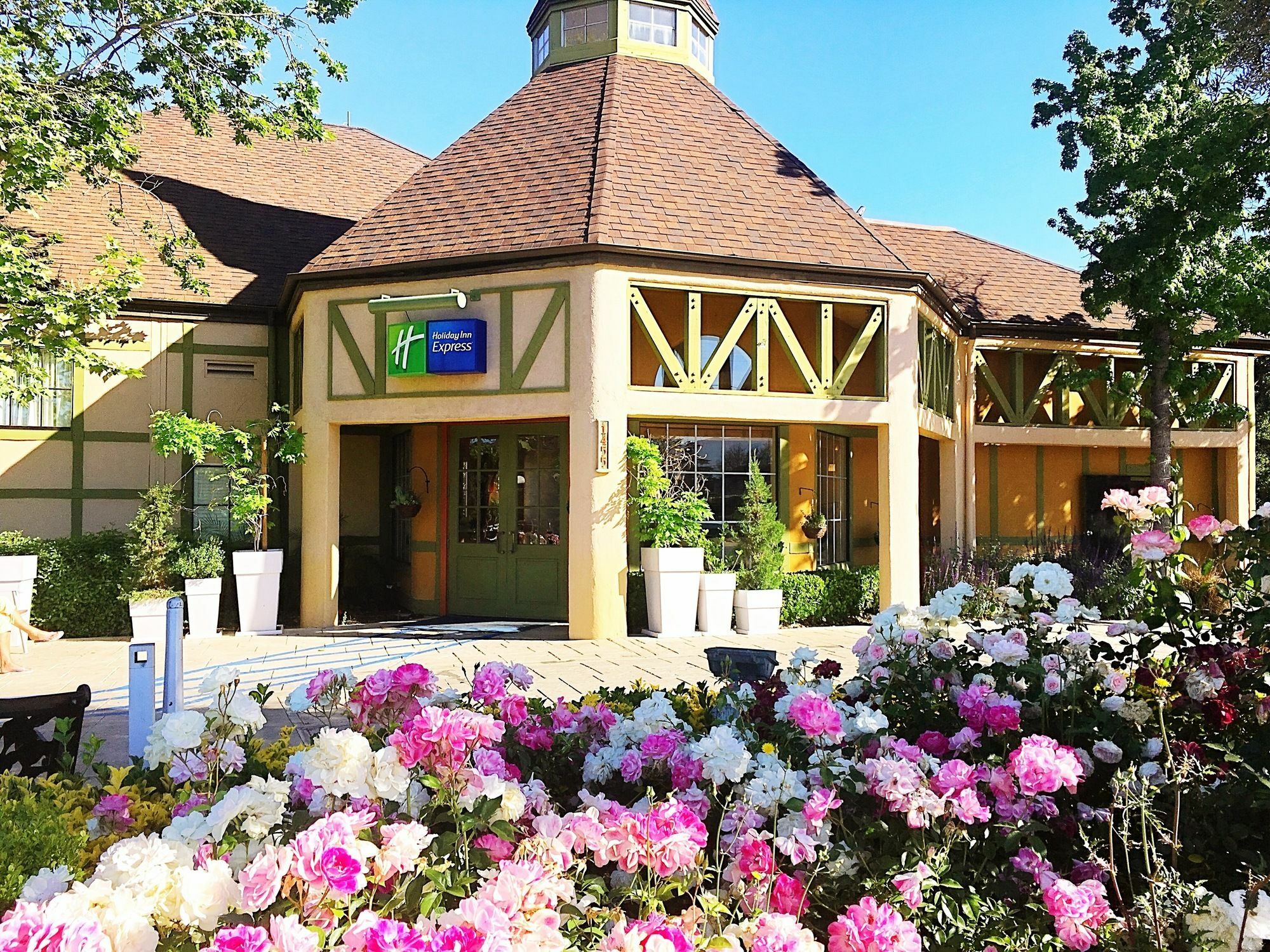 Vinland And Lounge Hotel Solvang