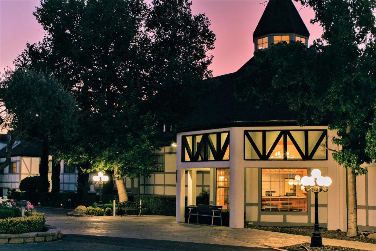 Vinland And Lounge Solvang