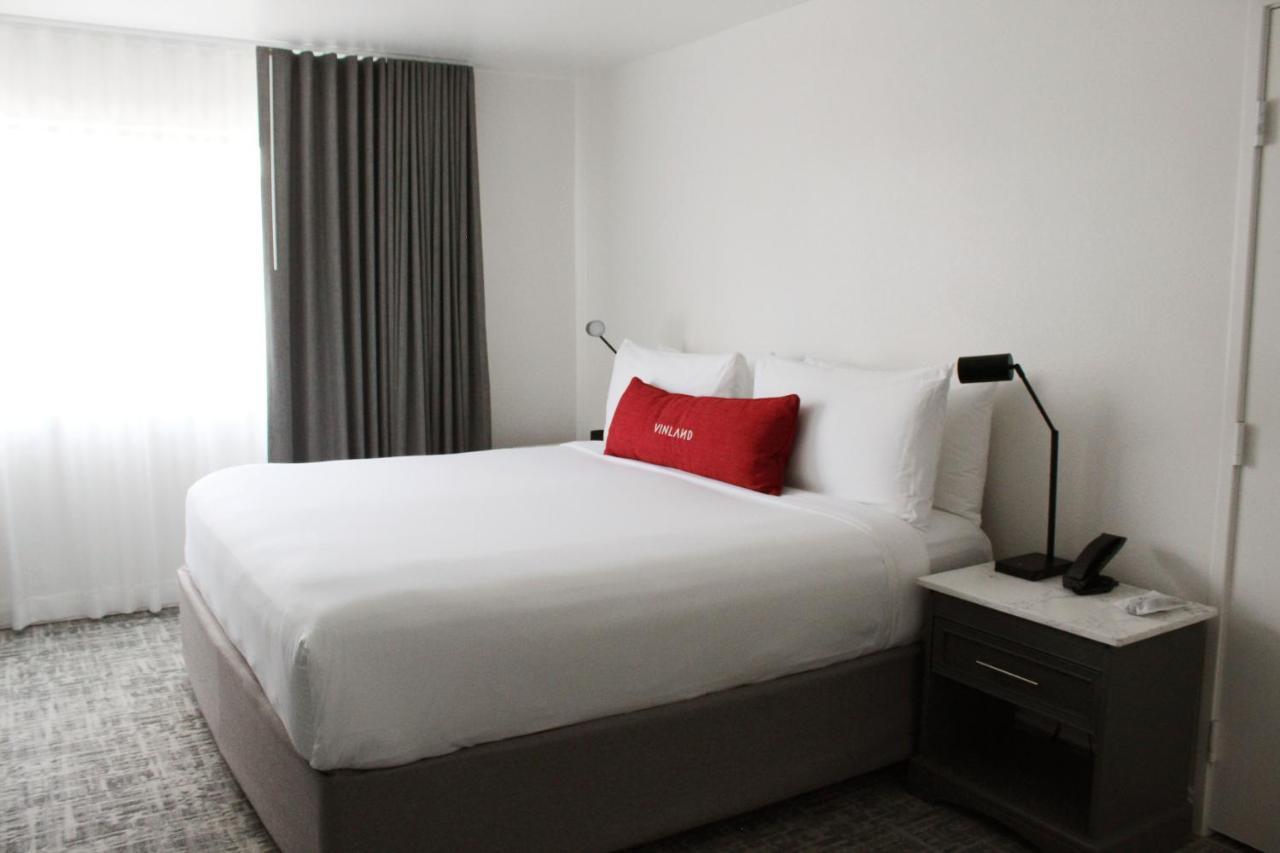 Vinland And Lounge Hotel