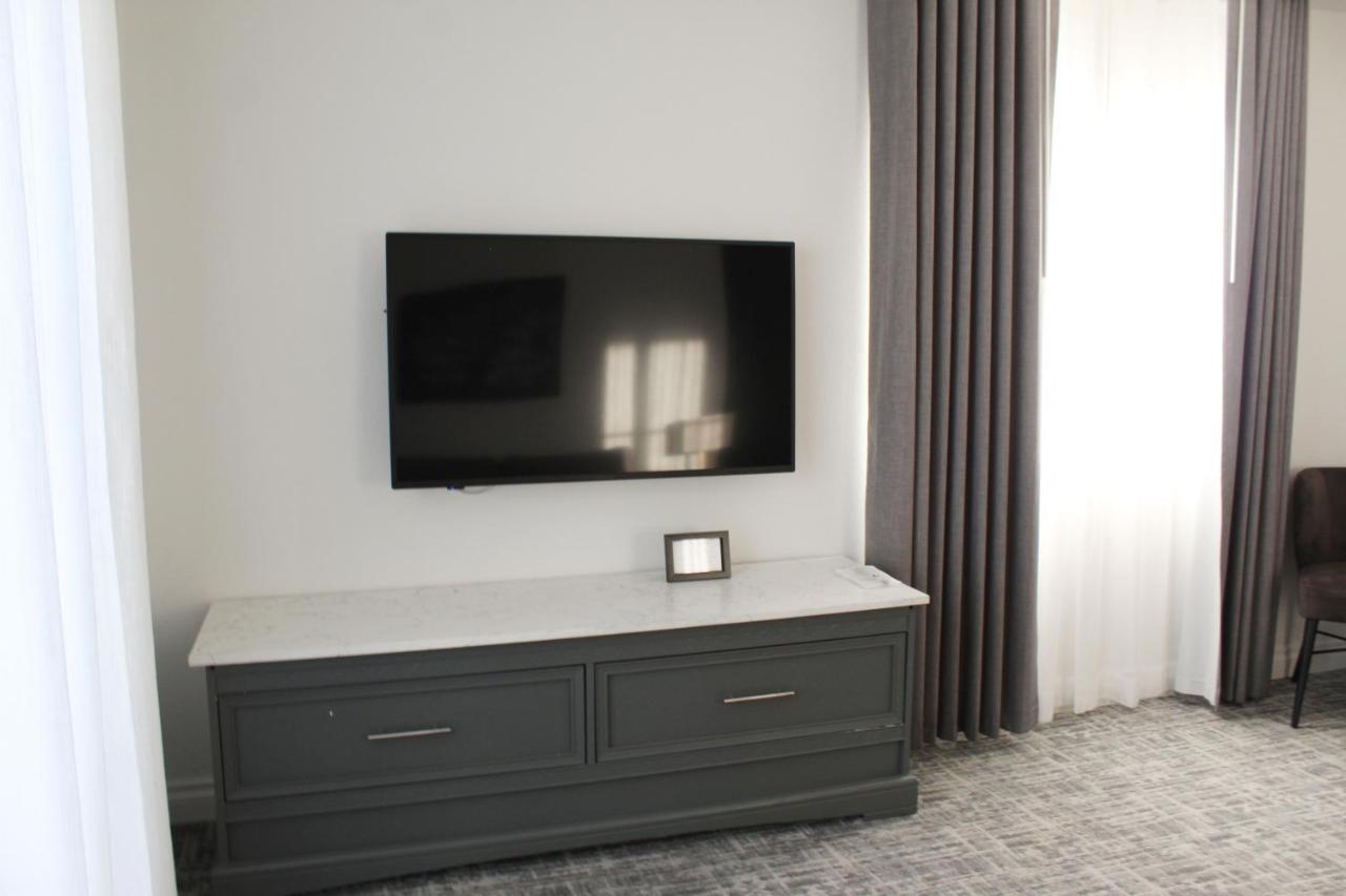 Hotel Vinland And Lounge Solvang